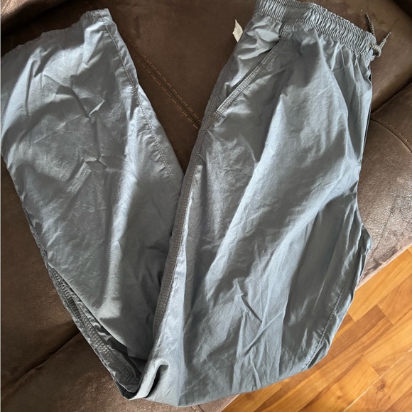 Men's Gray Pants - Picture 4 of 8